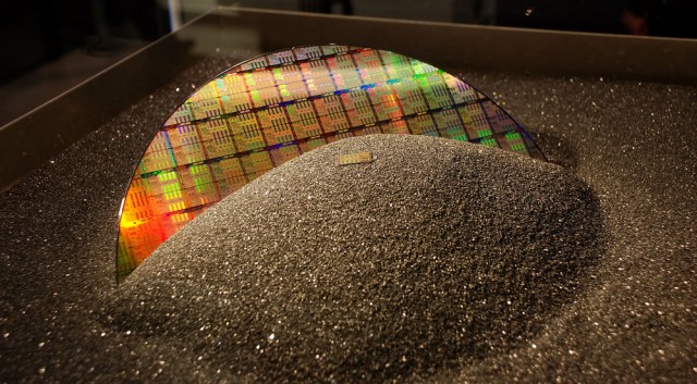a-silicon-wafer-in-sand-maybe-640x353.jpg